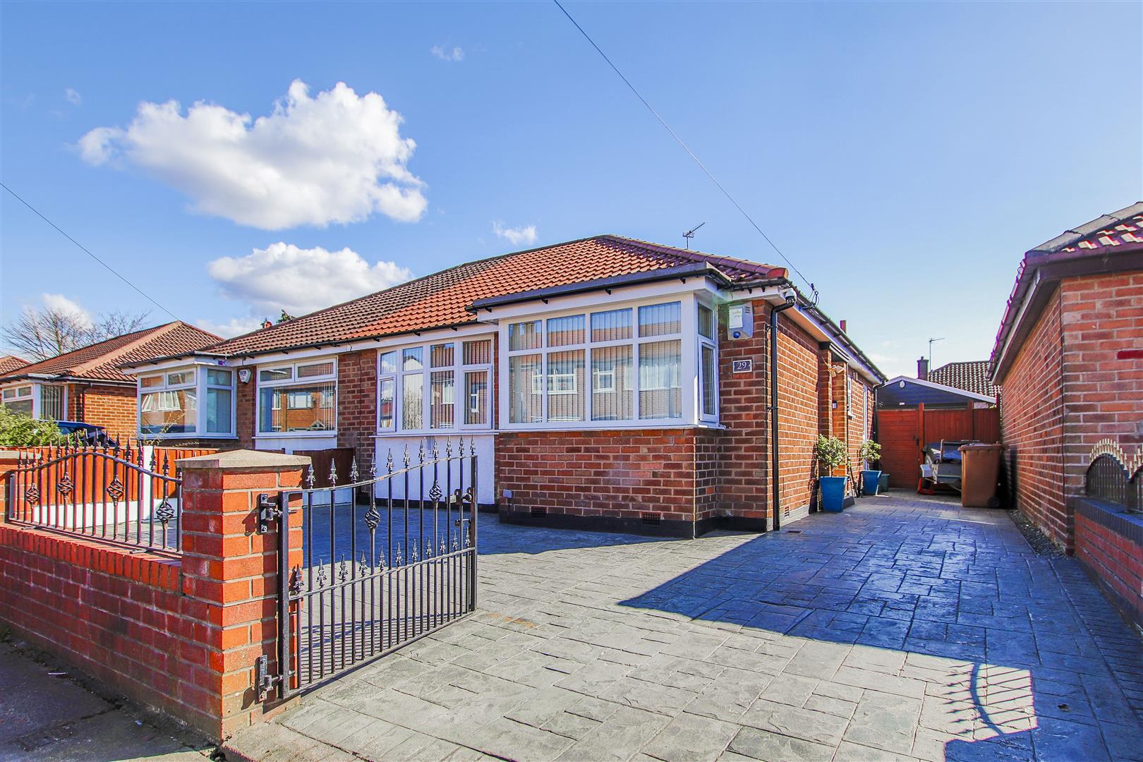 2 Bed Bungalow For Sale - Main Image